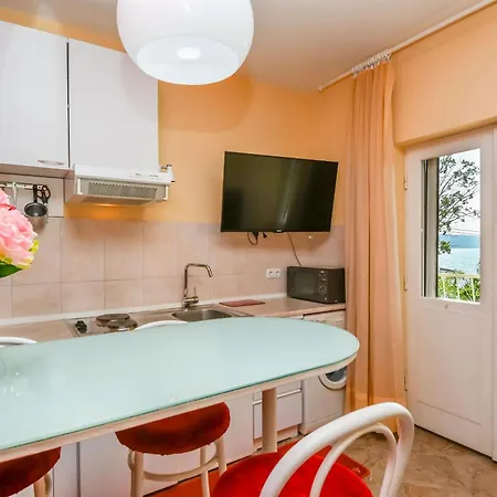 Helios Appartement *